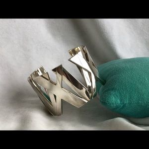 Tiffany & Co. “Atlas” Cuff